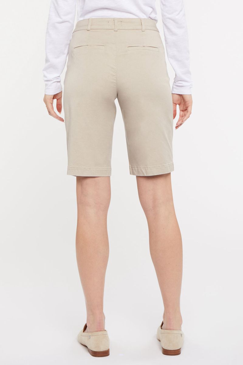 Beige Women's NYDJ Petite Bermuda Shorts | NZ 857XFCYQV