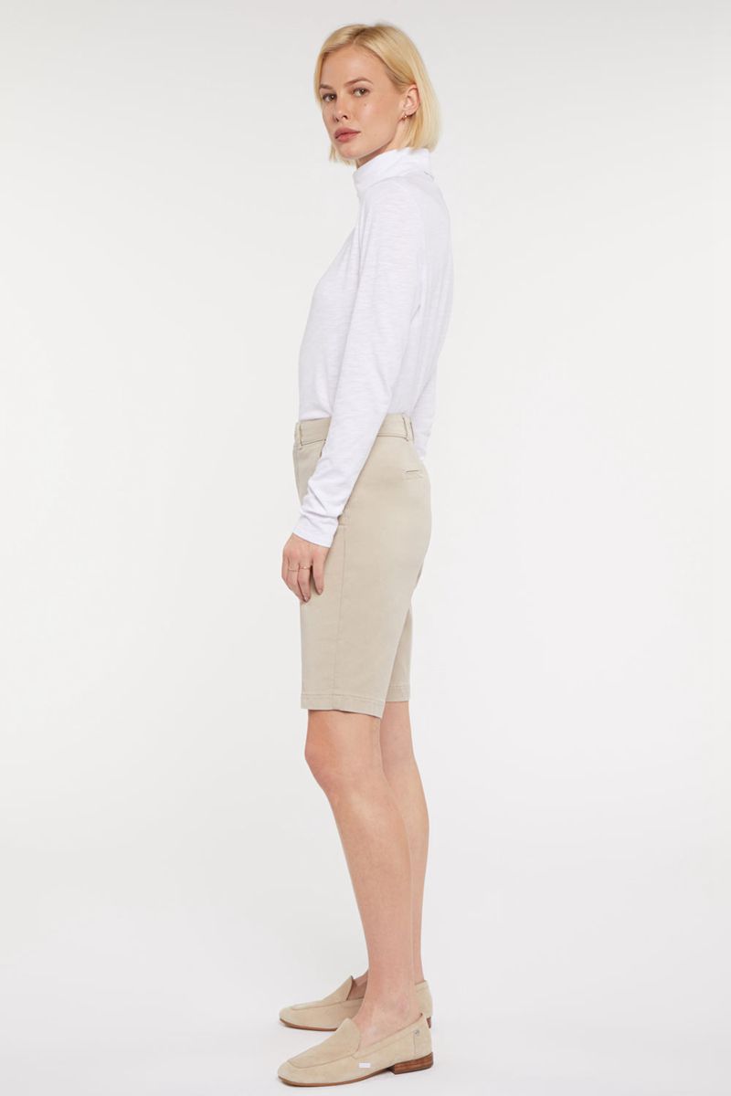 Beige Women's NYDJ Petite Bermuda Shorts | NZ 857XFCYQV