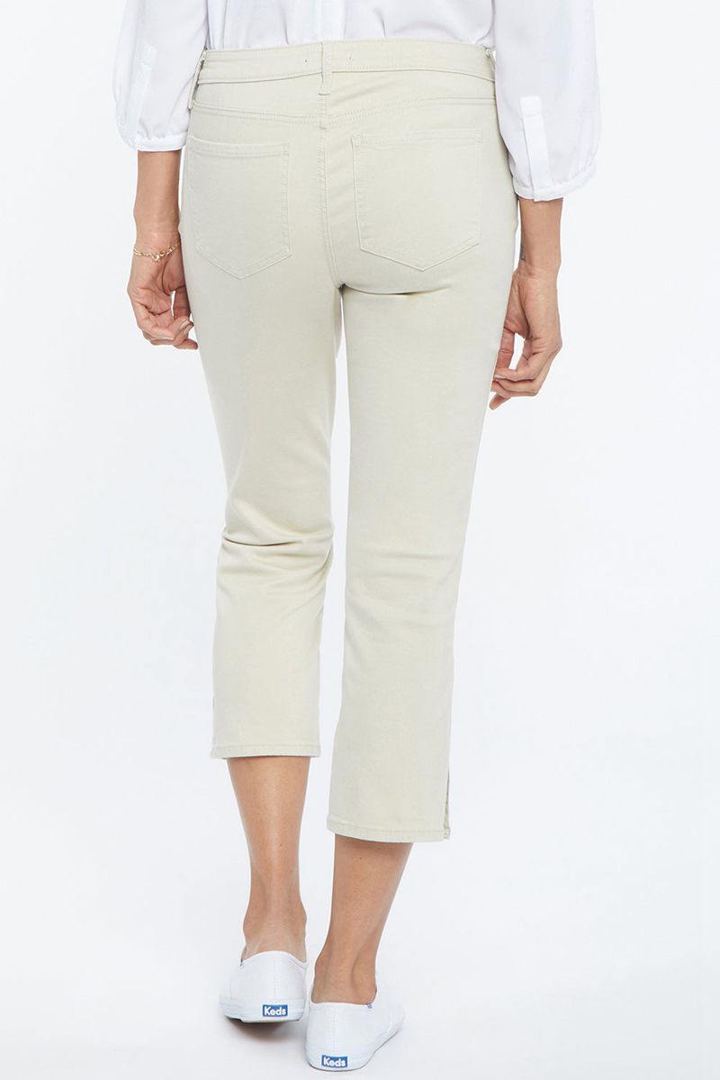 Beige Women's NYDJ Petite Chloe Capri Jeans | NZ 689MPQXJR