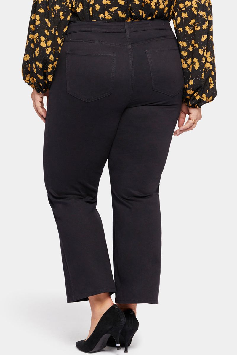 Black Women's NYDJ Plus Relaxed Flared Jeans | NZ 845KFCYBQ