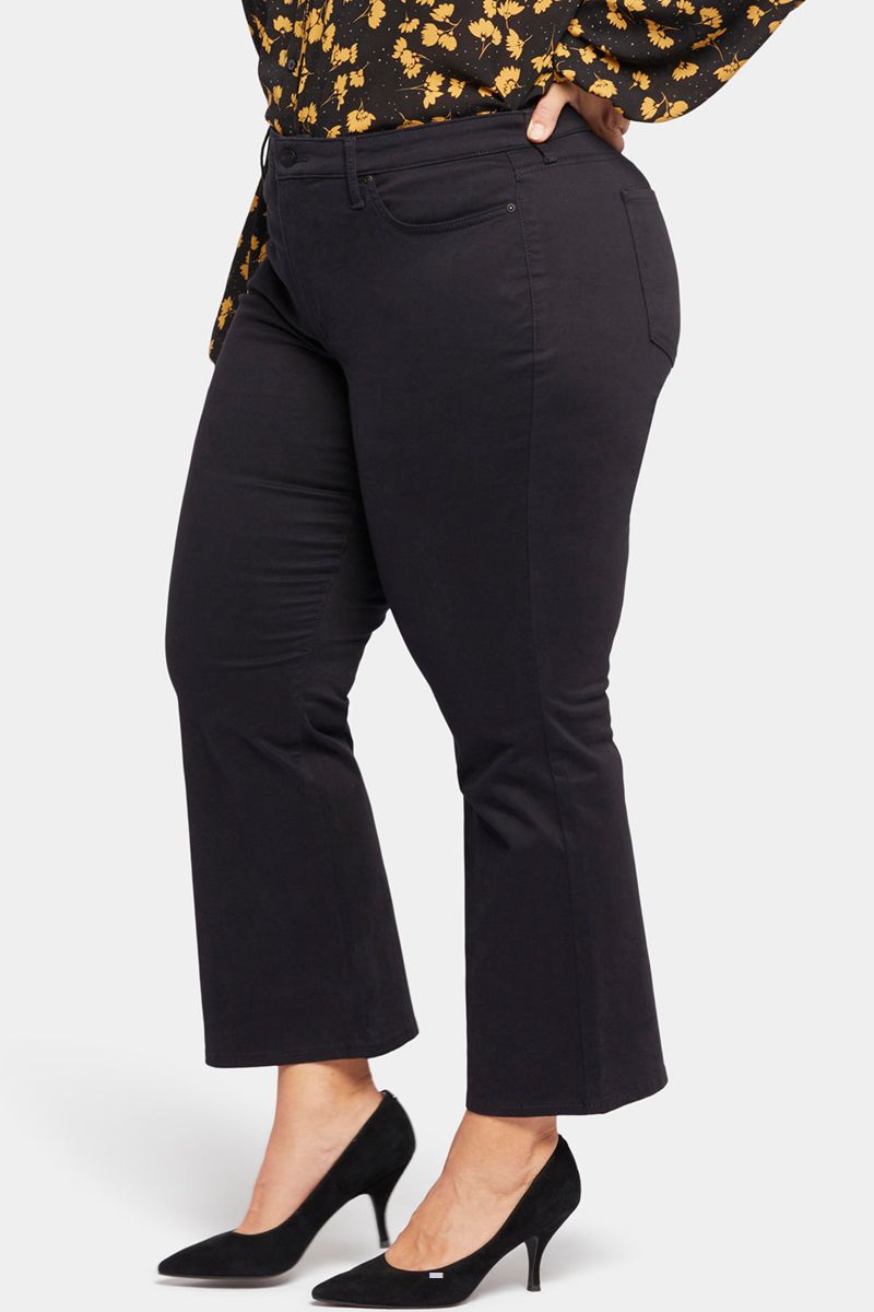 Black Women's NYDJ Plus Relaxed Flared Jeans | NZ 845KFCYBQ