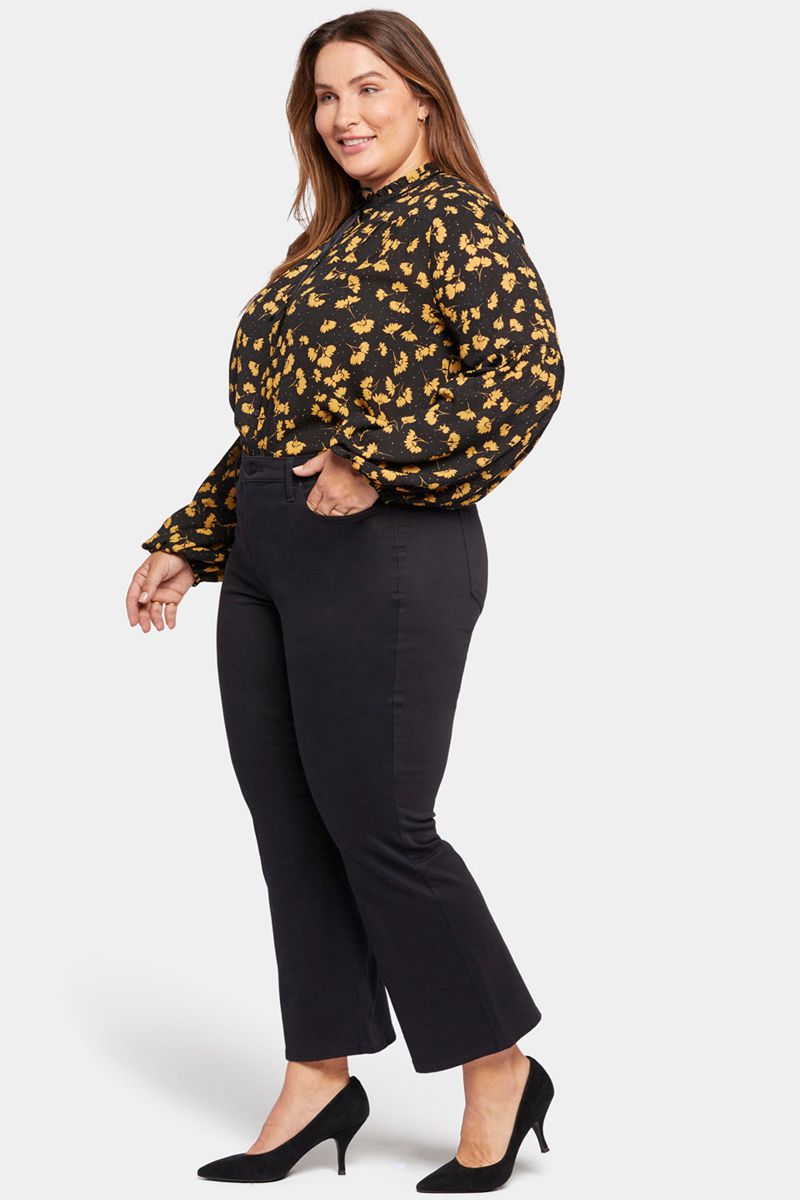 Black Women's NYDJ Plus Relaxed Flared Jeans | NZ 845KFCYBQ