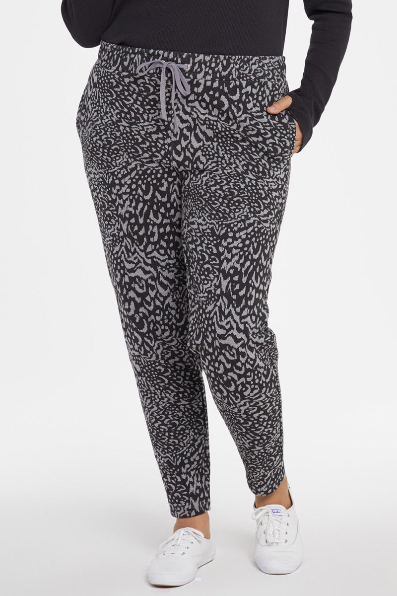 Black Women's NYDJ Plus Slim Jogger Pants | NZ 817MCOIVD