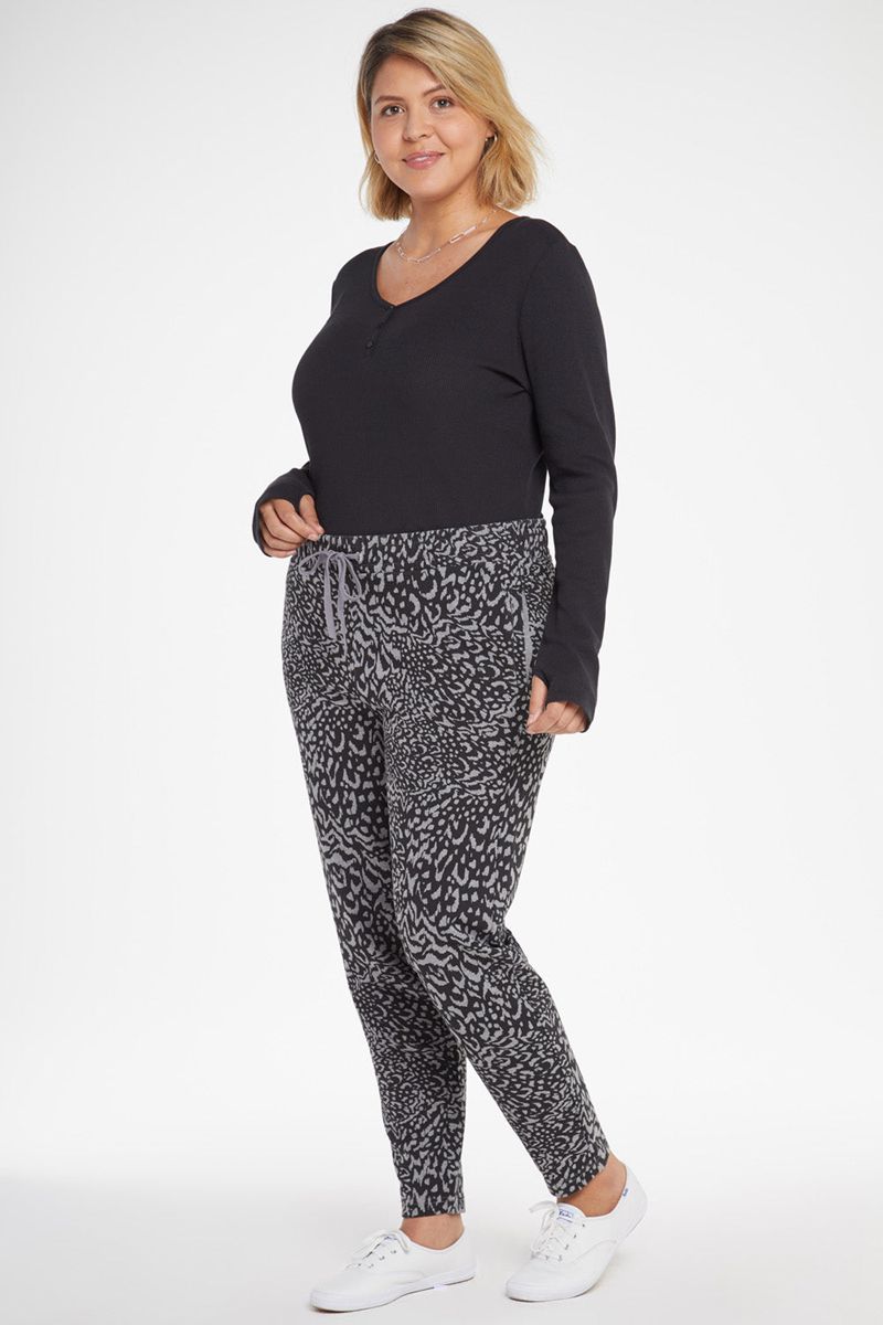 Black Women's NYDJ Plus Slim Jogger Pants | NZ 817MCOIVD