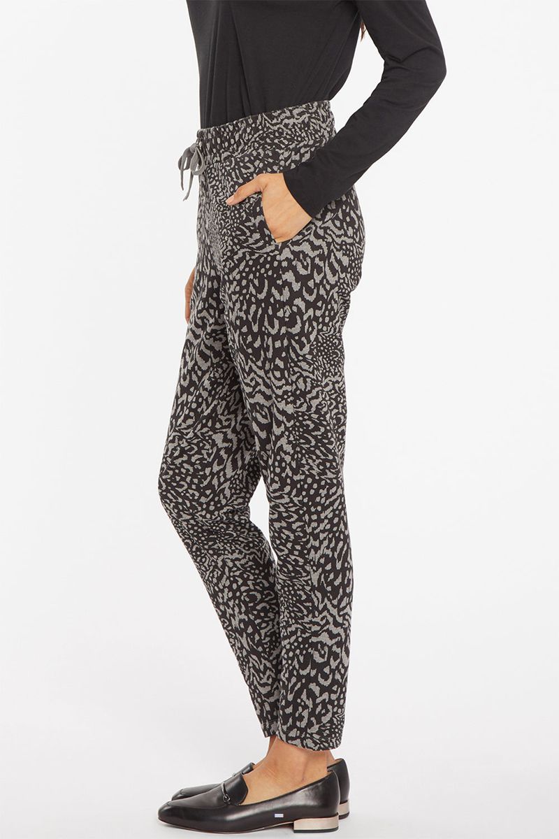 Black Women's NYDJ Slim Jogger Pants | NZ 513WUNZSD