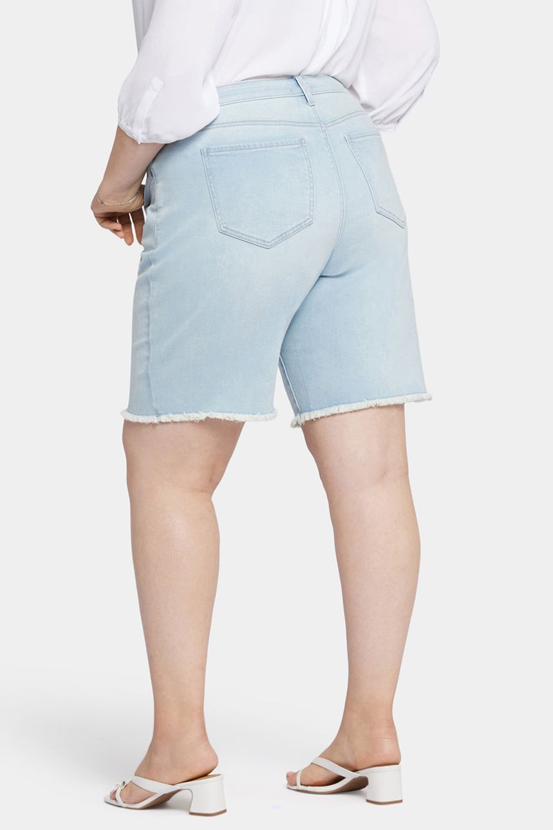 Blue Women's NYDJ Plus Boyfriend Denim Shorts | NZ 843LCAVEY