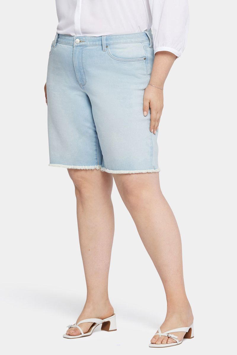 Blue Women's NYDJ Plus Boyfriend Denim Shorts | NZ 843LCAVEY