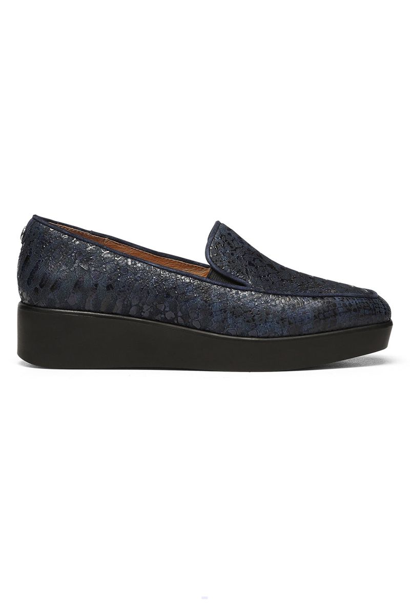 Navy Women's NYDJ Gira Slip-On Loafers | NZ 536TBIHDN