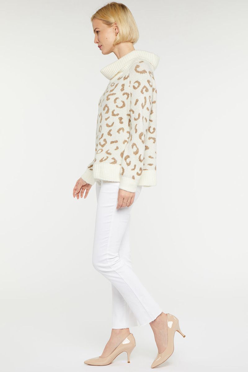 White Women's NYDJ Leopard Turtleneck Sweaters | NZ 862VWEKYQ