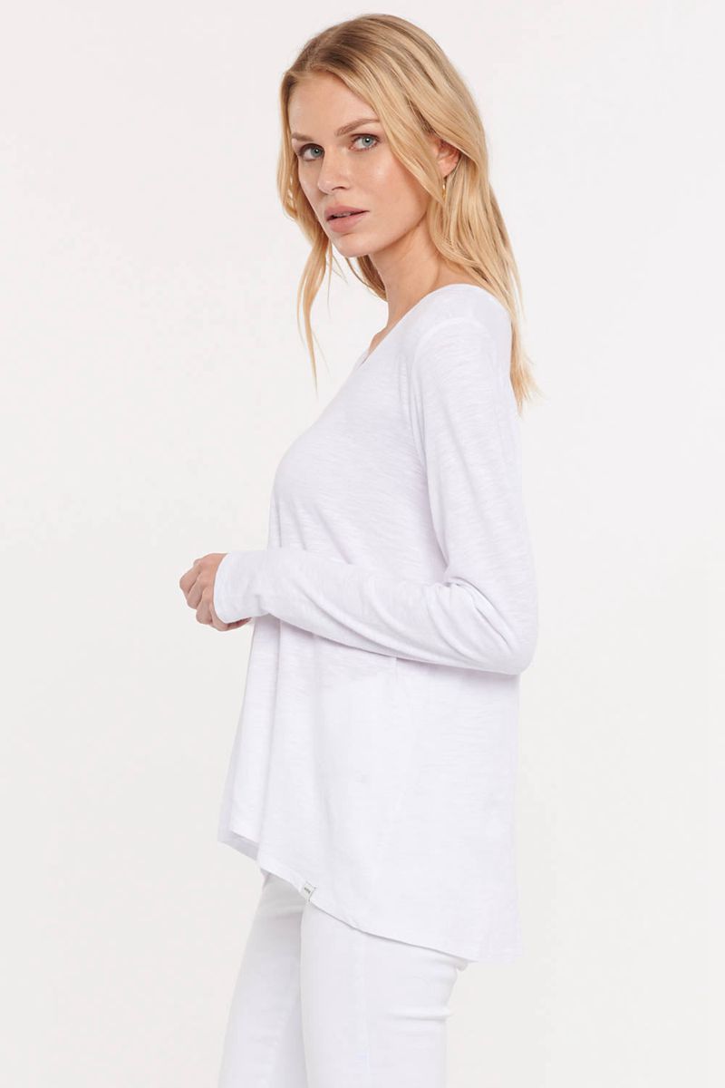 White Women's NYDJ Long Sleeved Twist V-Neck T-Shirts | NZ 520KOZUVE