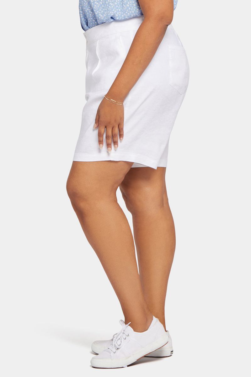 White Women's NYDJ Plus Modern Bermuda Shorts | NZ 190SRWJNC