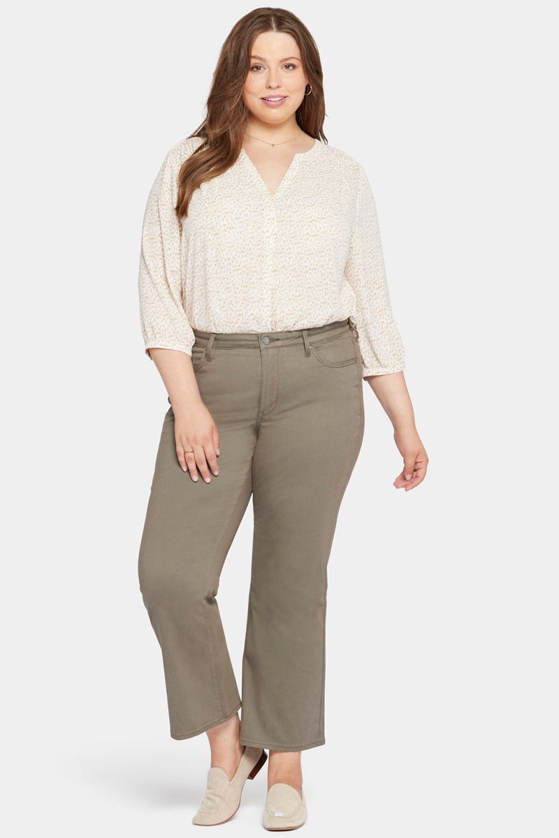 Olive Women's NYDJ Plus Relaxed Flared Jeans | NZ 832PQGNTA